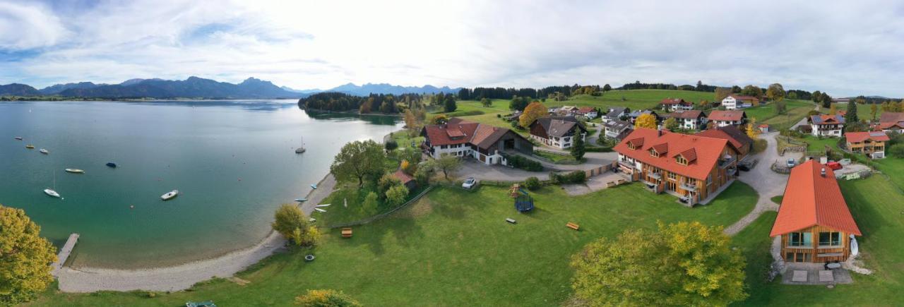 Seehotel Und Appartements Schnoeller リーデン エクステリア 写真