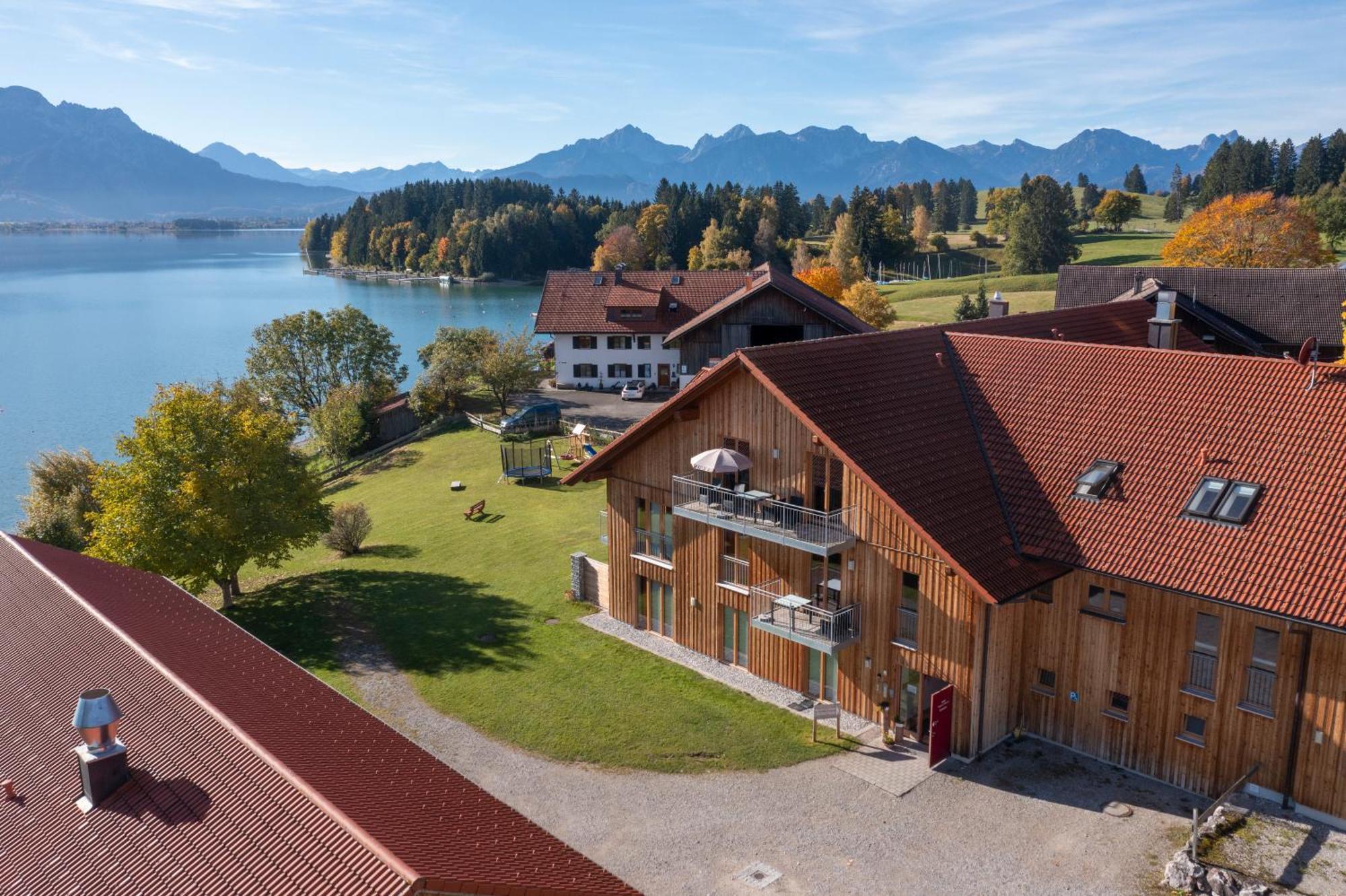 Seehotel Und Appartements Schnoeller リーデン エクステリア 写真